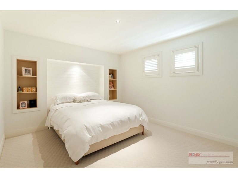 13 Brydon St, Highgate Hill QLD 4101