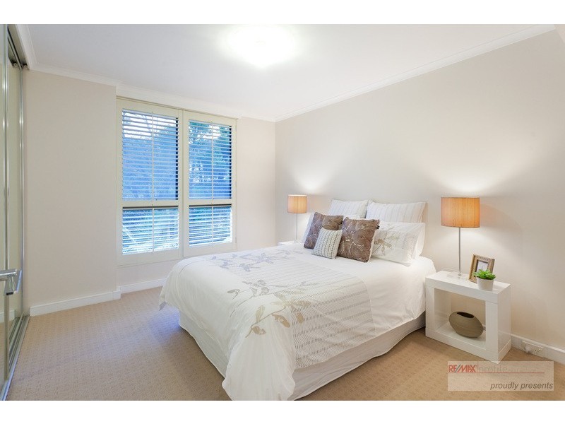 74/10 Lower River Terrace, South Brisbane QLD 4101