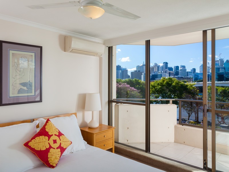 6/10 Lower River Terrace, South Brisbane QLD 4101