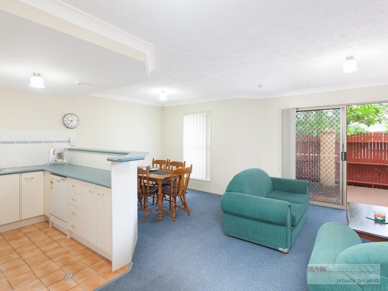 2/43 Carberry Street, Grange QLD 4051