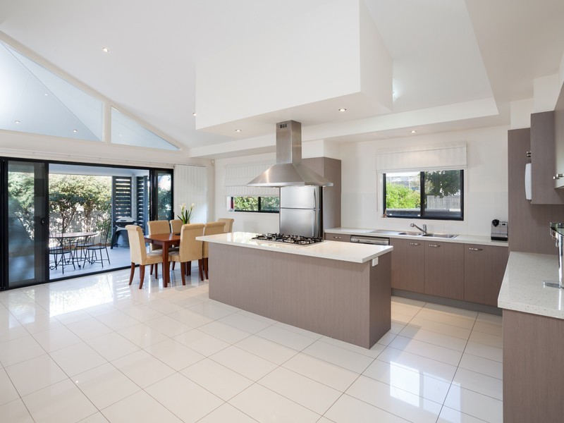 70 Duke Street, Kangaroo Point QLD 4169