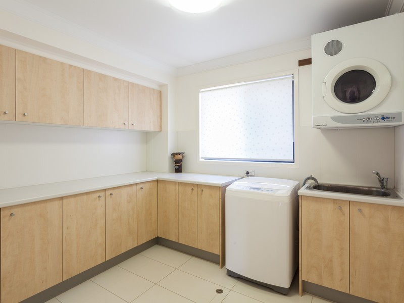 70 Duke Street, Kangaroo Point QLD 4169