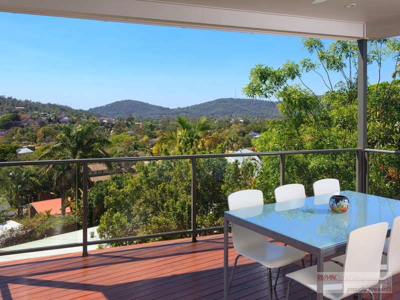 15 Highgrove Court, The Gap QLD 4061