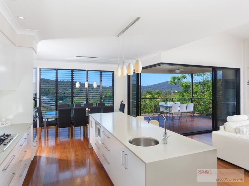 15 Highgrove Court, The Gap QLD 4061