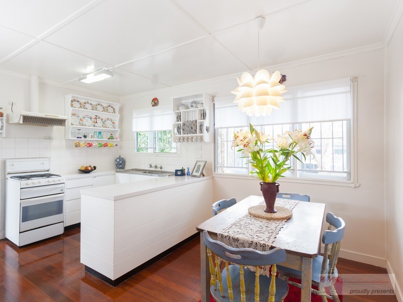 34 Kingaroy Street, Stafford Heights QLD 4053