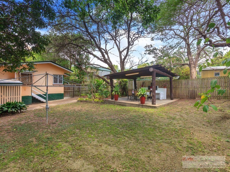 34 Kingaroy Street, Stafford Heights QLD 4053