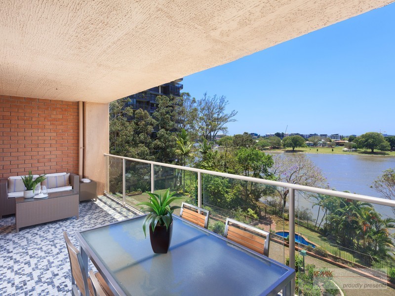 16/72 Sandford Street, St Lucia QLD 4067