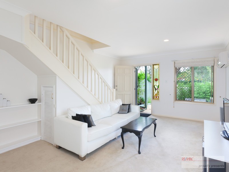 2/27 Nelson Street, Yeronga QLD 4104