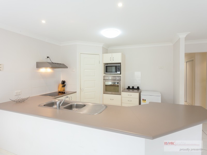 13 WIRRA CIRCUIT, Wynnum West QLD 4178