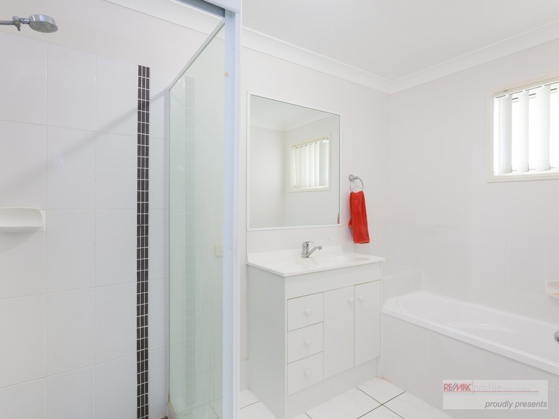 13 WIRRA CIRCUIT, Wynnum West QLD 4178