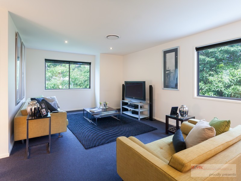 40 Brydon Street, Highgate Hill QLD 4101