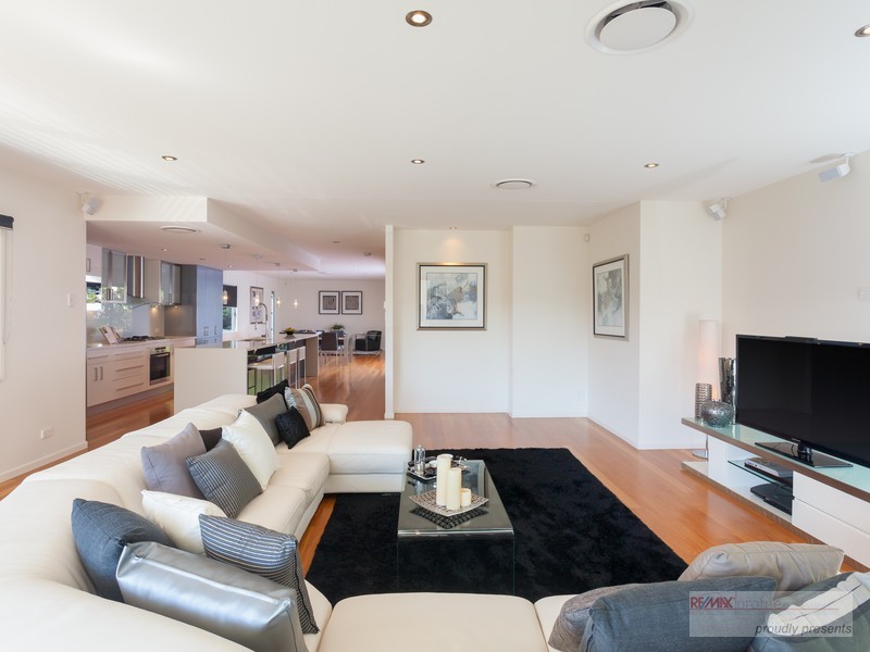 40 Brydon Street, Highgate Hill QLD 4101