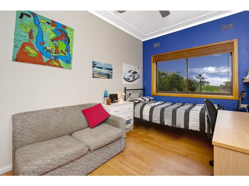 29 Toronto Av, Cromer NSW 2099