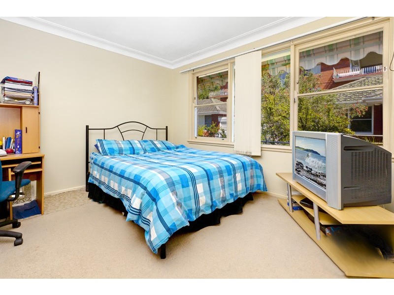 2/11 Wetherill St, Narrabeen NSW 2101