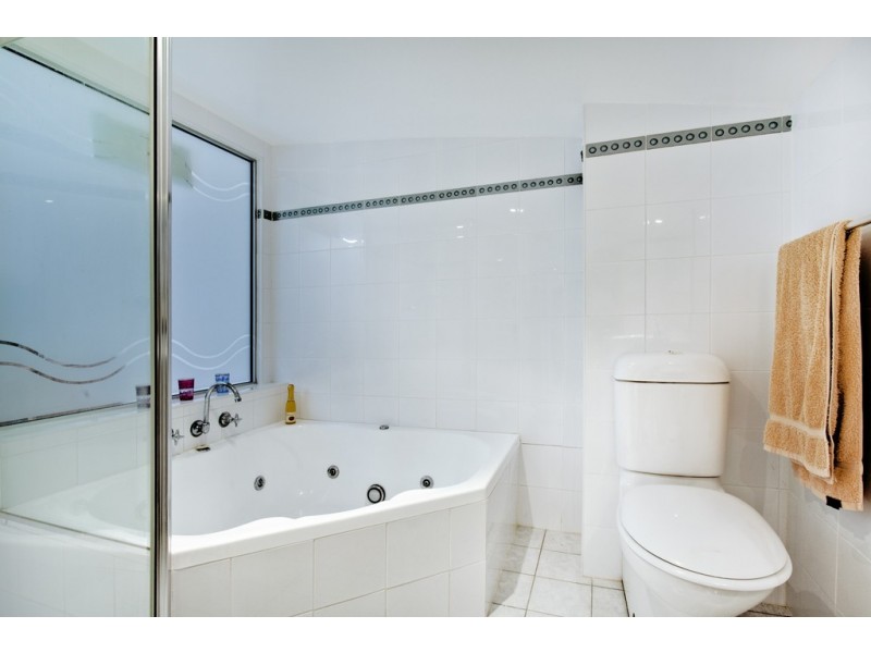 201/1348 Pittwater Rd, Narrabeen NSW 2101