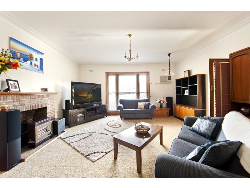 15 Emerald Street, Narrabeen NSW 2101