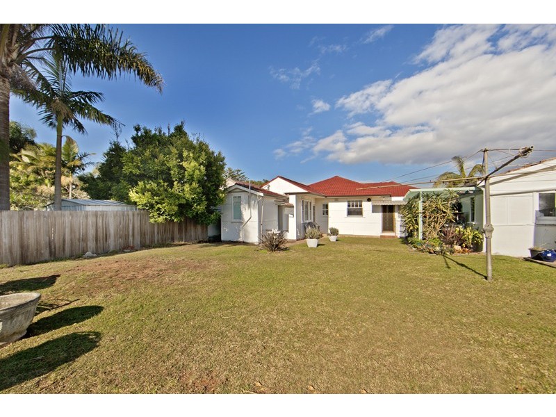 15 Emerald Street, Narrabeen NSW 2101