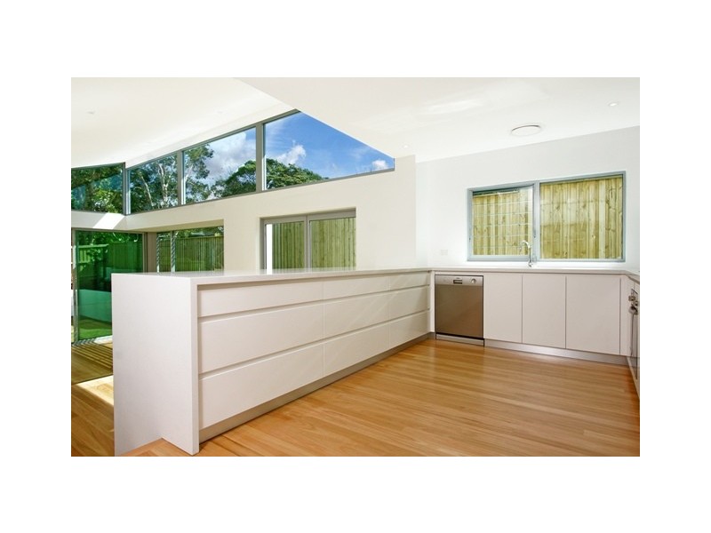 18 ERIC STREET, Freshwater NSW 2096