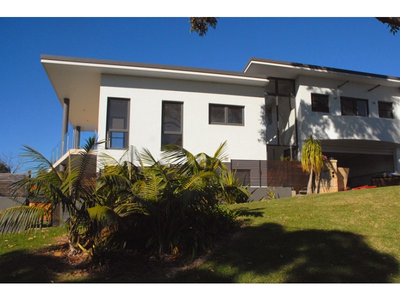 42 WARRABA ROAD, North Narrabeen NSW 2101