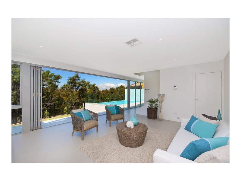 11 HILMA STREET, Collaroy NSW 2097