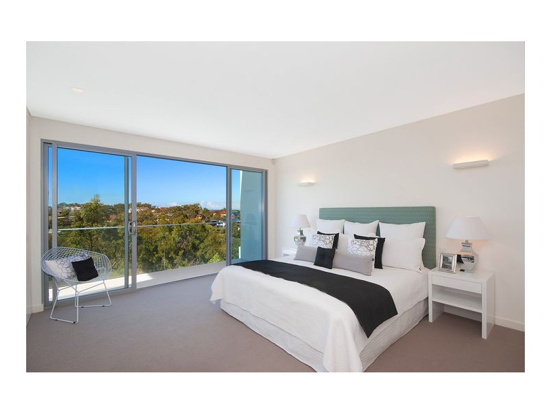 11 HILMA STREET, Collaroy NSW 2097