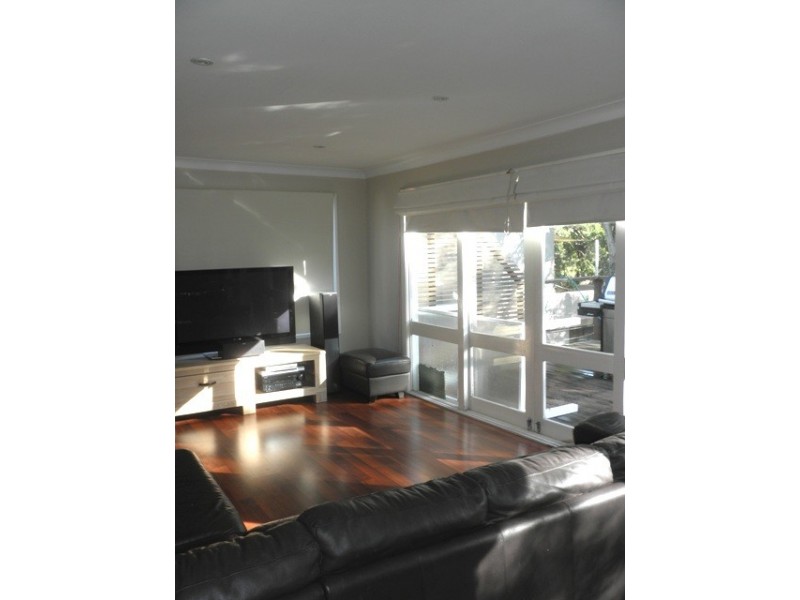 9 ALLEYNE AVENUE, North Narrabeen NSW 2101