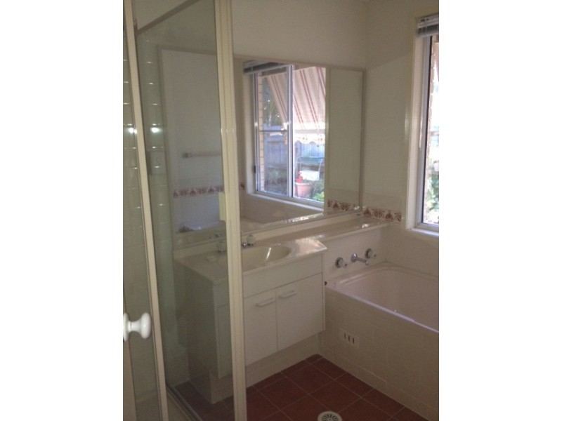 4 TOR ROAD, Dee Why NSW 2099