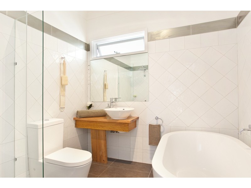 24 Wimbledon Avenue, North Narrabeen NSW 2101