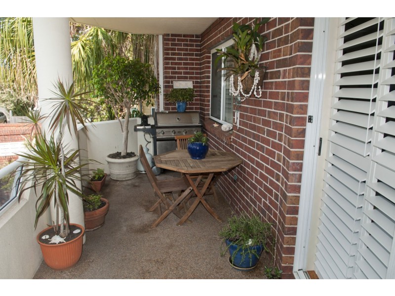 2/2-6 Clarke Street, Narrabeen NSW 2101