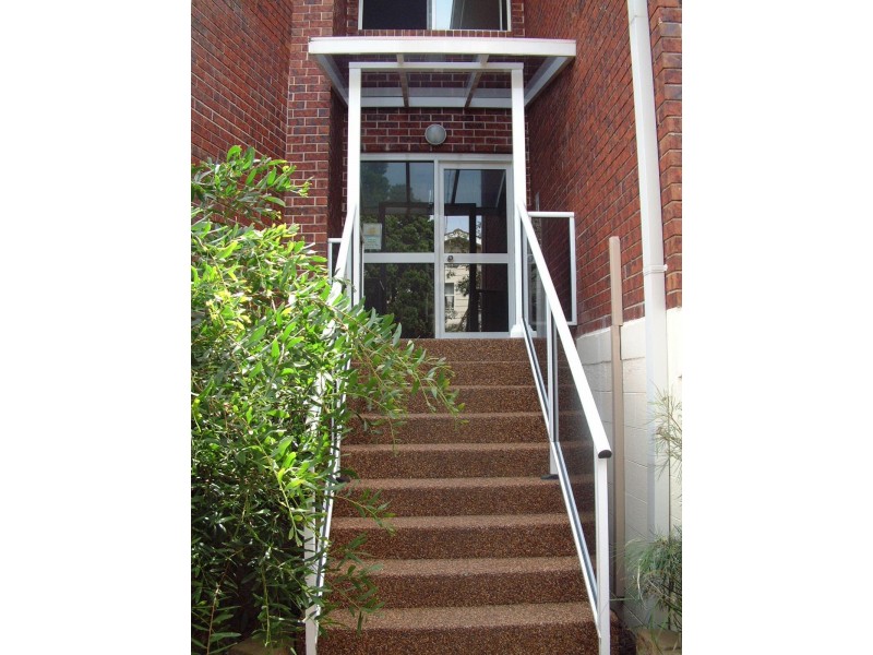 2/2-6 Clarke Street, Narrabeen NSW 2101