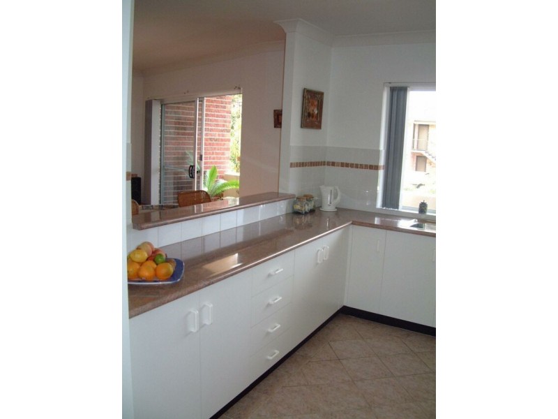 2/2-6 Clarke Street, Narrabeen NSW 2101