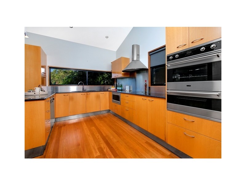 9 VALLEY CLOSE, Bayview NSW 2104