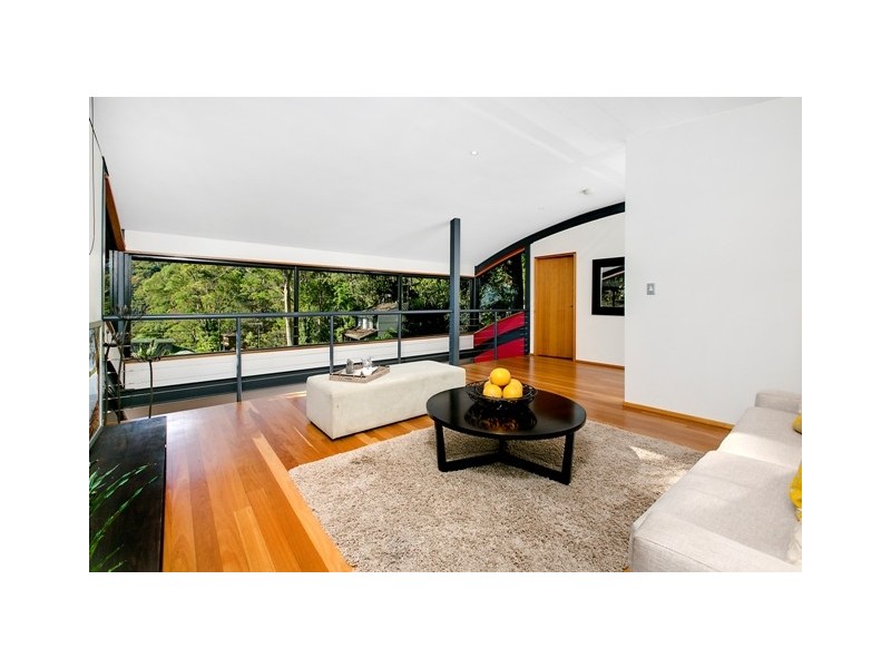 9 VALLEY CLOSE, Bayview NSW 2104