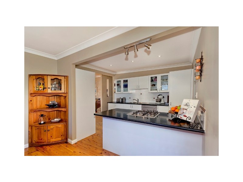 27 WINDSOR PARADE, North Narrabeen NSW 2101