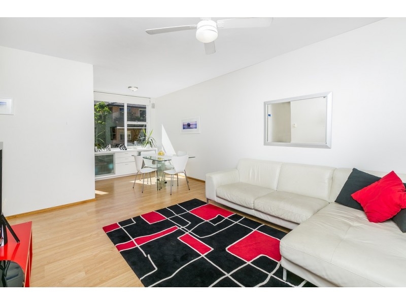 4/8 Robertson Street, Narrabeen NSW 2101