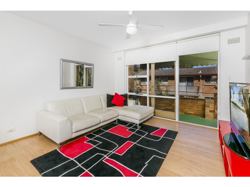 4/8 Robertson Street, Narrabeen NSW 2101