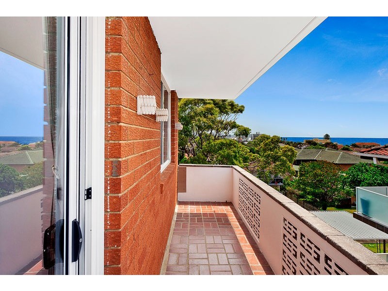 10/25 Stuart Street, Collaroy NSW 2097