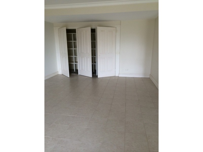 Flat 3, 7 WALTER ROAD, Ingleside NSW 2101