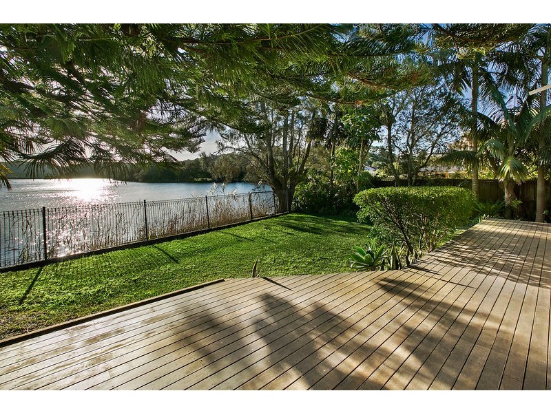 83 WIMBLEDON AVENUE, North Narrabeen NSW 2101