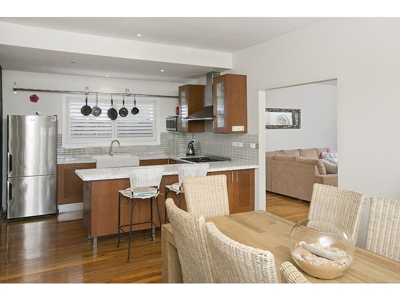 77 Warringah Road, Narraweena NSW 2099