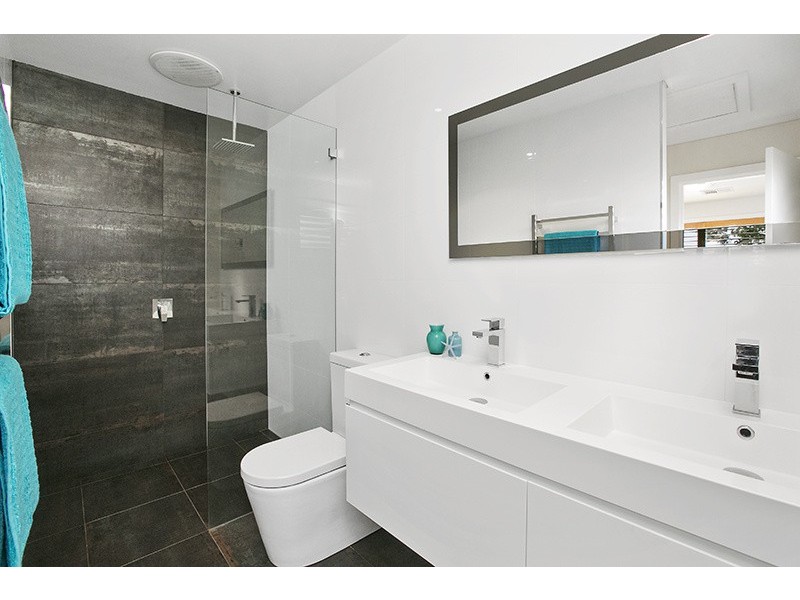 77 Warringah Road, Narraweena NSW 2099