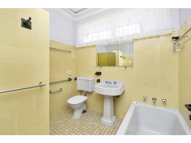 73 PRESCOTT AVENUE, Dee Why NSW 2099