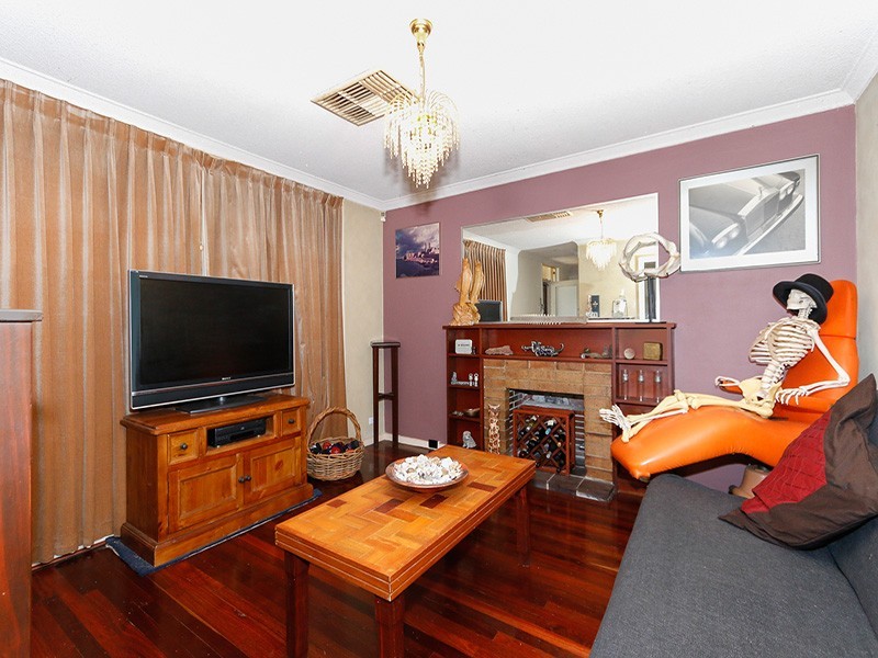 67 Shepherd Street, Beaconsfield WA 6162