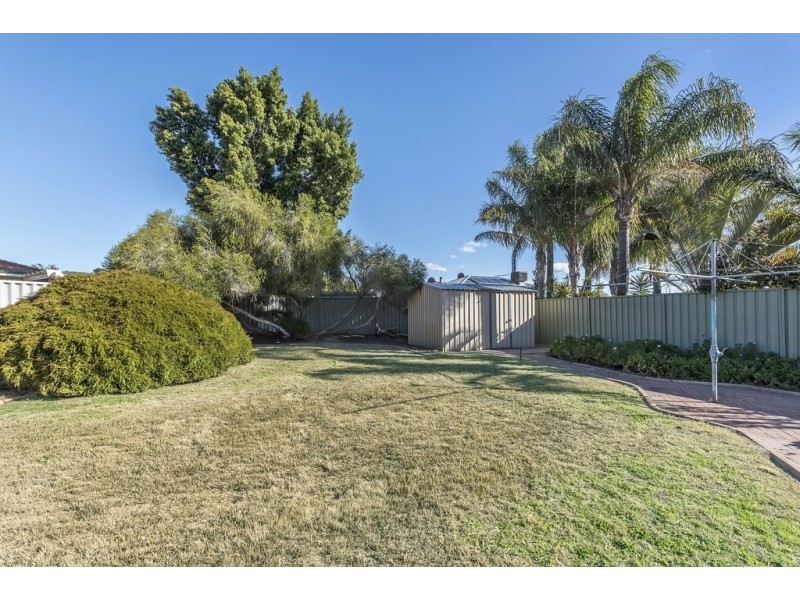 21 Munday Road, High Wycombe WA 6057