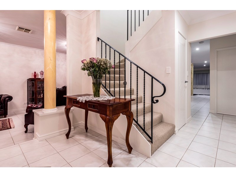 11 Morey Crescent, Bayswater WA 6053