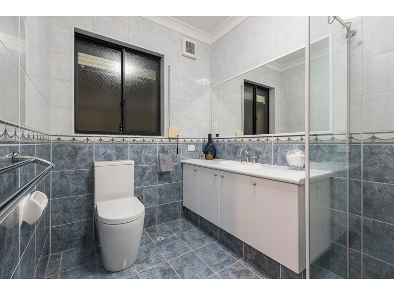 11 Morey Crescent, Bayswater WA 6053