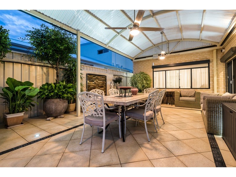 11 Morey Crescent, Bayswater WA 6053