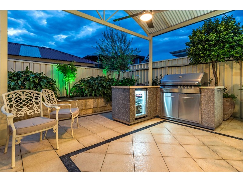 11 Morey Crescent, Bayswater WA 6053