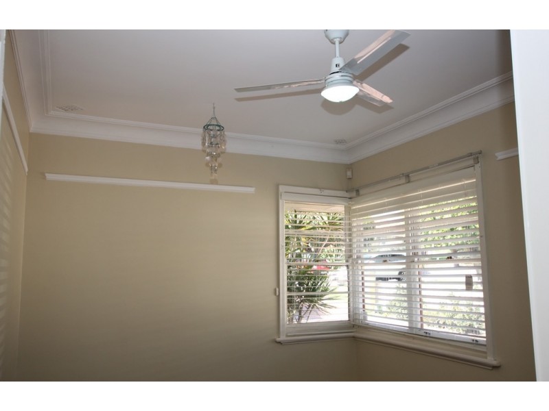 27 Toowong Street, Bayswater WA 6053