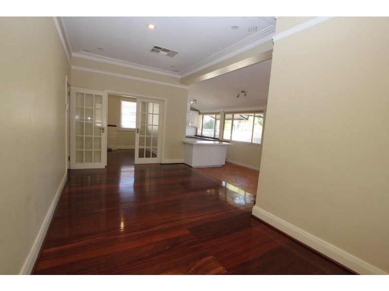 27 Toowong Street, Bayswater WA 6053